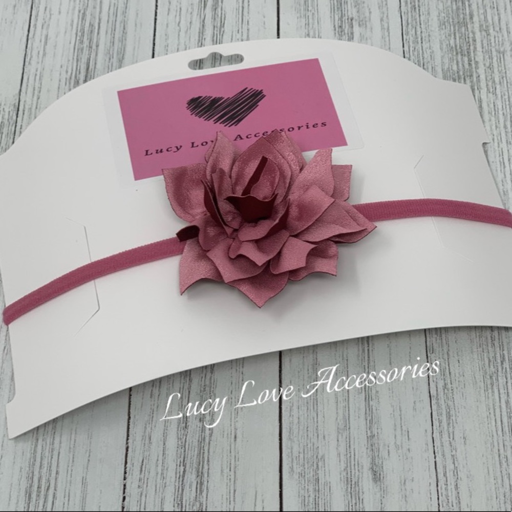 Handmade mauve flower headband!